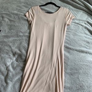 Midi dress below the knee